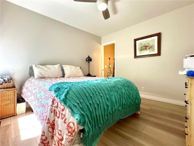 Beautifully Renovated 2 Bed / 2 Bath Condo on Worthington on Worthington Country Club in Minnesota - for sale on GolfHomes.com, golf home, golf lot