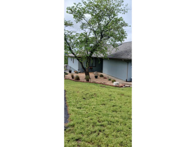 4 BDR  3BA 3150sq ft. with a furniture package including on Kimberling City Golf Club in Missouri - for sale on GolfHomes.com, golf home, golf lot