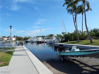 ***ATTENTION***MOTIVATED SELLER IS OFFERING A $5,000 CREDIT on Burnt Store Golf Club in Florida - for sale on GolfHomes.com, golf home, golf lot