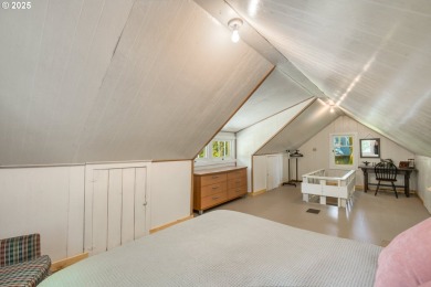 Classic cabin built by William *Billy* Welch, who is considered on The Resort at the Mountain in Oregon - for sale on GolfHomes.com, golf home, golf lot
