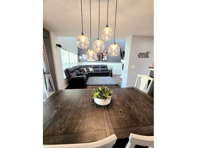 Stunning 2 story townhome in sought after Hidden Lake on Seven Bridges Golf Club in Illinois - for sale on GolfHomes.com, golf home, golf lot