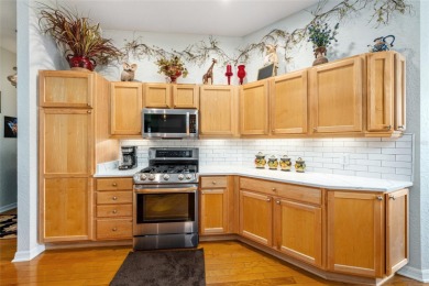 Stunning Designer -TURNKEY Camellia (Gardenia) 3BR/2BA Home PLUS on The Links of Spruce Creek in Florida - for sale on GolfHomes.com, golf home, golf lot