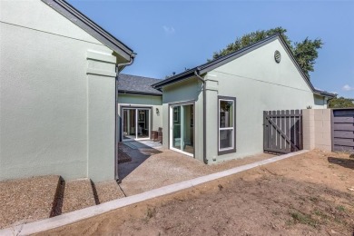 This beautifully renovated 2-bedroom, 2-bathroom home is located on Eagle Mountain Country Club  in Texas - for sale on GolfHomes.com, golf home, golf lot