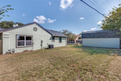 This beautifully renovated 2-bedroom, 2-bathroom home is located on Eagle Mountain Country Club  in Texas - for sale on GolfHomes.com, golf home, golf lot