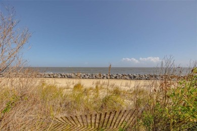 This oceanfront townhome on Jekyll Island is absolutely on Jekyll Island Golf Club in Georgia - for sale on GolfHomes.com, golf home, golf lot