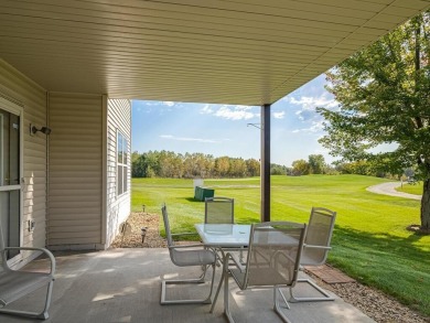 Immaculate detached townhome in the sought-after Fairway on The Ponds Golf Club in Minnesota - for sale on GolfHomes.com, golf home, golf lot