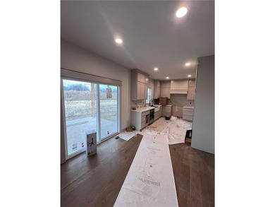 Welcome to this brand-new split entry plan by Dan Rowe on Hidden Valley Golf Course in Missouri - for sale on GolfHomes.com, golf home, golf lot