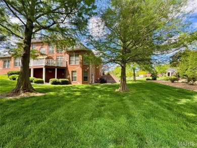 Gorgeous, Meticulously Maintained One-Owner Home on a on Far Oaks Golf Club in Illinois - for sale on GolfHomes.com, golf home, golf lot
