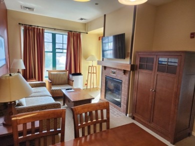 Fabulous!! There's no other way to describe this Top Floor 1 BR on Great Gorge Country Club in New Jersey - for sale on GolfHomes.com, golf home, golf lot