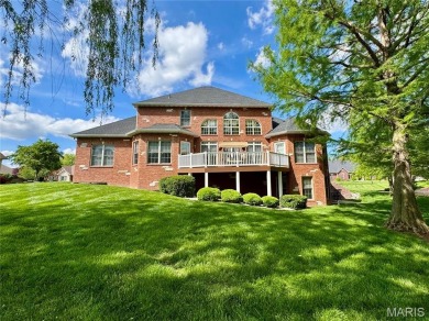 Gorgeous, Meticulously Maintained One-Owner Home on a on Far Oaks Golf Club in Illinois - for sale on GolfHomes.com, golf home, golf lot