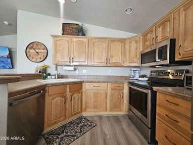 NEW COMP ROOF! This stunning 2-bedroom, 2-bathroom home features on Viewpoint Golf Resort in Arizona - for sale on GolfHomes.com, golf home, golf lot