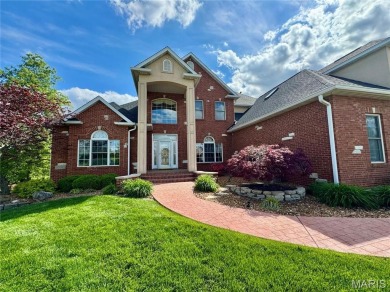 Gorgeous, Meticulously Maintained One-Owner Home on a on Far Oaks Golf Club in Illinois - for sale on GolfHomes.com, golf home, golf lot