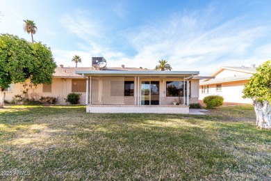 Great retirement home in Sun City! Well maintained Gemini home on Sun City Lakes West and East in Arizona - for sale on GolfHomes.com, golf home, golf lot