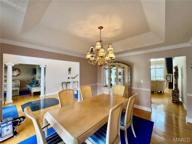 Gorgeous, Meticulously Maintained One-Owner Home on a on Far Oaks Golf Club in Illinois - for sale on GolfHomes.com, golf home, golf lot
