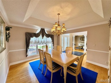 Gorgeous, Meticulously Maintained One-Owner Home on a on Far Oaks Golf Club in Illinois - for sale on GolfHomes.com, golf home, golf lot