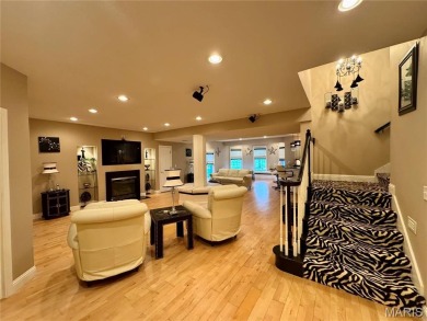 Gorgeous, Meticulously Maintained One-Owner Home on a on Far Oaks Golf Club in Illinois - for sale on GolfHomes.com, golf home, golf lot
