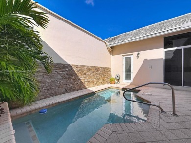 Charming and the largest available courtyard townhome with a on  in Florida - for sale on GolfHomes.com, golf home, golf lot