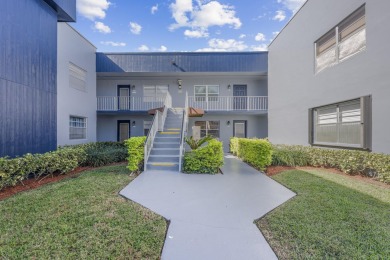 Come check out this beautifully updated ground-floor CBS 2-bed on Kings Point Golf -Flanders Way in Florida - for sale on GolfHomes.com, golf home, golf lot