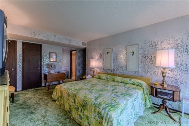 Spacious 3 bedroom condo offering generous living space & is on Seasons Ridge At Four Seasons in Missouri - for sale on GolfHomes.com, golf home, golf lot