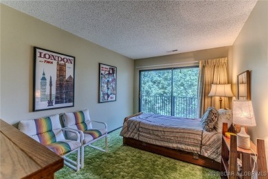 Spacious 3 bedroom condo offering generous living space & is on Seasons Ridge At Four Seasons in Missouri - for sale on GolfHomes.com, golf home, golf lot