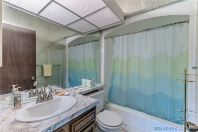 Spacious 3 bedroom condo offering generous living space & is on Seasons Ridge At Four Seasons in Missouri - for sale on GolfHomes.com, golf home, golf lot