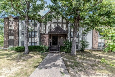 Spacious 3 bedroom condo offering generous living space & is on Seasons Ridge At Four Seasons in Missouri - for sale on GolfHomes.com, golf home, golf lot