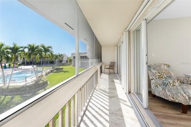 Under contract-accepting backup offers. Light, bright, and on Saint Andrews South Golf Club in Florida - for sale on GolfHomes.com, golf home, golf lot