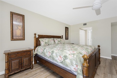 Under contract-accepting backup offers. Light, bright, and on Saint Andrews South Golf Club in Florida - for sale on GolfHomes.com, golf home, golf lot