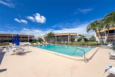 Under contract-accepting backup offers. Light, bright, and on Saint Andrews South Golf Club in Florida - for sale on GolfHomes.com, golf home, golf lot