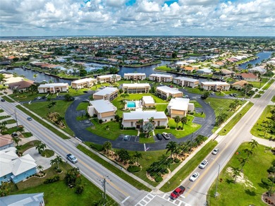 Under contract-accepting backup offers. Light, bright, and on Saint Andrews South Golf Club in Florida - for sale on GolfHomes.com, golf home, golf lot