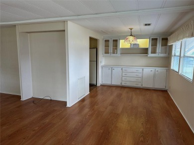 55+ gated golf course community.  (PRICE REDUCED) Newly updated on Zellwood Station Country Club in Florida - for sale on GolfHomes.com, golf home, golf lot