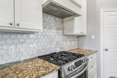 Welcome to 7757 Freestone Dr, a beautiful 2023 built home on Oak Hurst Golf Course in Texas - for sale on GolfHomes.com, golf home, golf lot