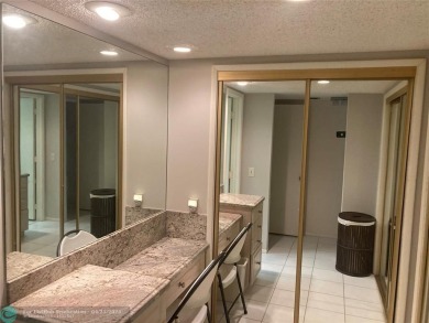 Great opportunity for you to own this spacious condominium, with on Oaks Country Club in Florida - for sale on GolfHomes.com, golf home, golf lot