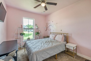 Welcome to 7757 Freestone Dr, a beautiful 2023 built home on Oak Hurst Golf Course in Texas - for sale on GolfHomes.com, golf home, golf lot