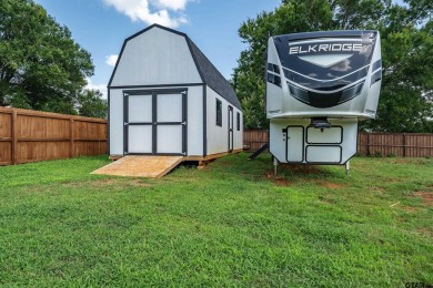 Welcome to 7757 Freestone Dr, a beautiful 2023 built home on Oak Hurst Golf Course in Texas - for sale on GolfHomes.com, golf home, golf lot