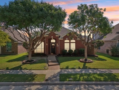 Welcome to this warm and inviting home in the highly on WestRidge Golf Course in Texas - for sale on GolfHomes.com, golf home, golf lot