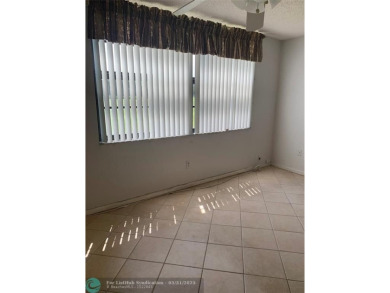 BACK ON THE MARKET!!
MOTIVATED SELLER! PRICE DROP! DON'T MISS on Oriole Golf and Tennis Club in Florida - for sale on GolfHomes.com, golf home, golf lot