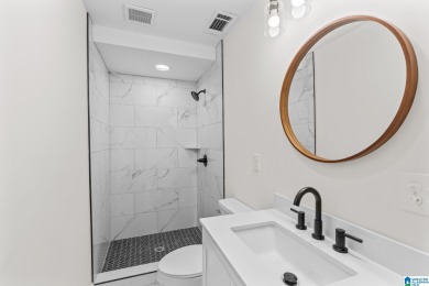 **24HR ACTIVE BREAK CLAUSE!!!!** This stunning 3 bedroom, 3.5 on Hoover Country Club in Alabama - for sale on GolfHomes.com, golf home, golf lot