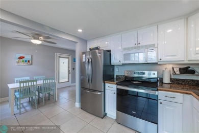 Florida lifestyle in the sought-after Isle of Capri at Kings on Kings Point Golf -Flanders Way in Florida - for sale on GolfHomes.com, golf home, golf lot