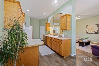 Beautifully maintained single-level home on a desirable corner on Lakeview Golf Club in Idaho - for sale on GolfHomes.com, golf home, golf lot