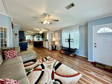 ***PACK YOUR BAGS TO THIS COUNTRY LIVING 55+ GUARD-GATED GOLF on Brookridge Country Club in Florida - for sale on GolfHomes.com, golf home, golf lot