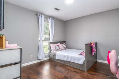 BRAND NEW ROOF! Professionally cleaned, freshly painted rooms on Arrowhead Country Club in Alabama - for sale on GolfHomes.com, golf home, golf lot