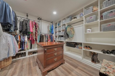 Stunningly remodeled Hideaway gem--now better than ever! on Hide-A-Way Lake Golf Course in Texas - for sale on GolfHomes.com, golf home, golf lot