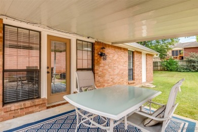 BRAND NEW ROOF! Professionally cleaned, freshly painted rooms on Arrowhead Country Club in Alabama - for sale on GolfHomes.com, golf home, golf lot