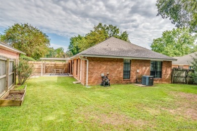 BRAND NEW ROOF! Professionally cleaned, freshly painted rooms on Arrowhead Country Club in Alabama - for sale on GolfHomes.com, golf home, golf lot