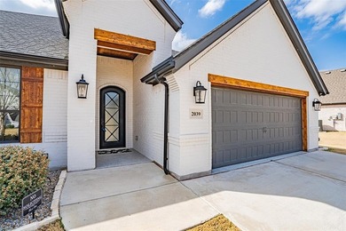 Stunning single story Couto Home in desirable Harbor Lakes on Harbor Lakes Golf Club in Texas - for sale on GolfHomes.com, golf home, golf lot