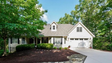 Welcome to your dream home four-season retreat! Nestled high on Glade Springs Resort Golf Course in West Virginia - for sale on GolfHomes.com, golf home, golf lot