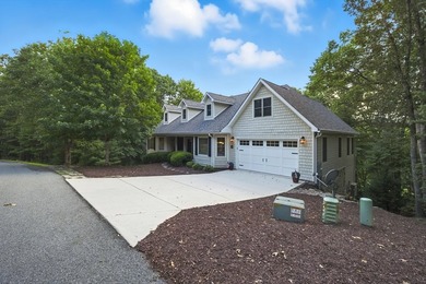 Welcome to your dream home four-season retreat! Nestled high on Glade Springs Resort Golf Course in West Virginia - for sale on GolfHomes.com, golf home, golf lot