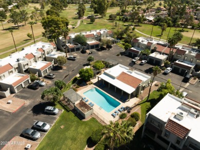 Beautiful 3 bedroom, 2.5 bathroom tri-level townhome in the on Dobson Ranch Municipal Golf Course in Arizona - for sale on GolfHomes.com, golf home, golf lot