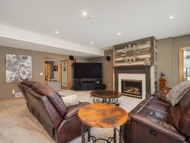 Beautifully Updated Detached Townhome on the Wilds 12th hole on The Wilds Golf Club in Minnesota - for sale on GolfHomes.com, golf home, golf lot